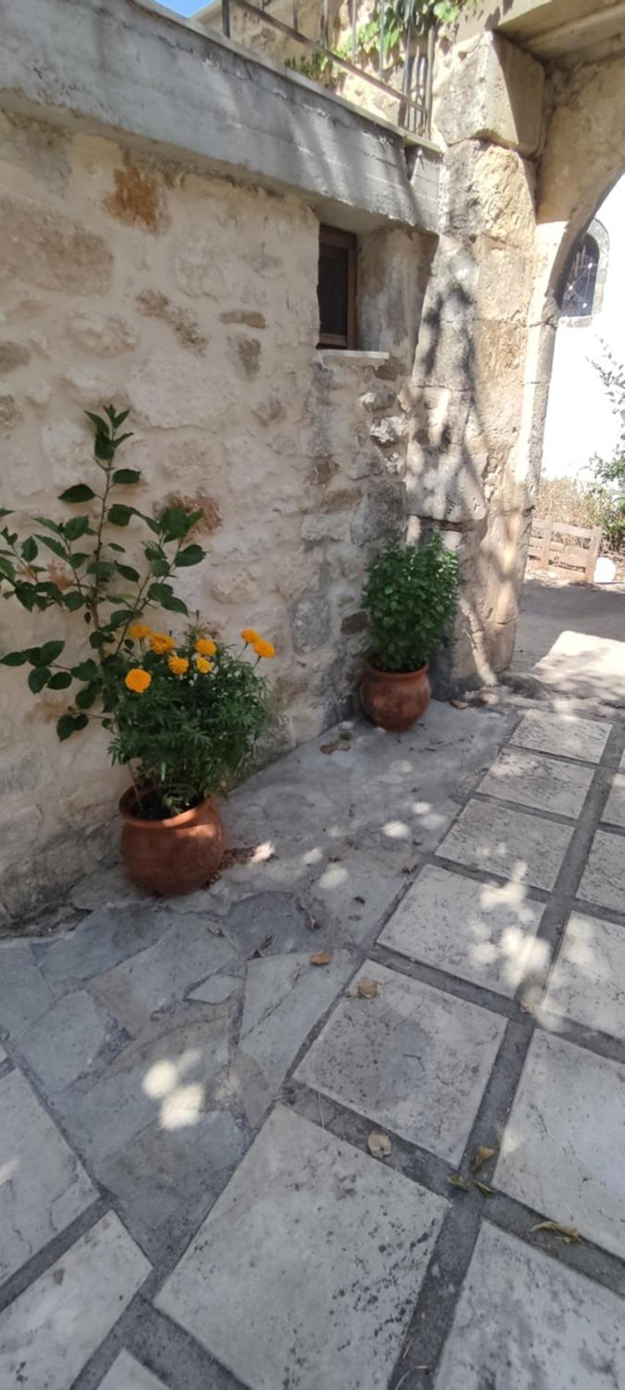 Villa Sofita With Tzakouzi Maroulas Exterior photo